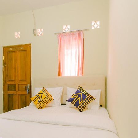 Ayu Homestay Syariah Sukabumi Exterior foto