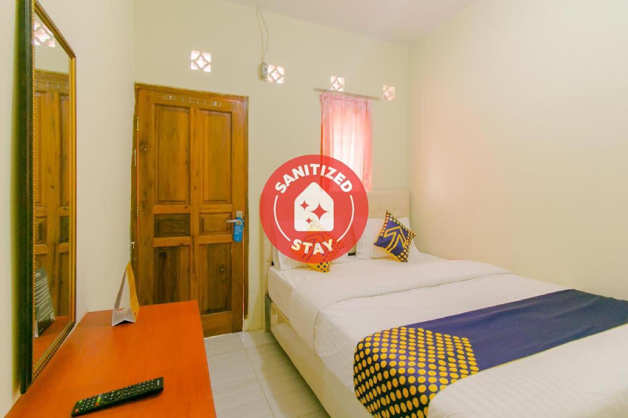Ayu Homestay Syariah Sukabumi Exterior foto