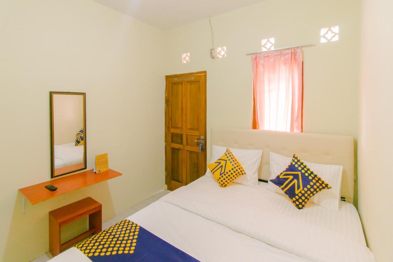 Ayu Homestay Syariah Sukabumi Exterior foto