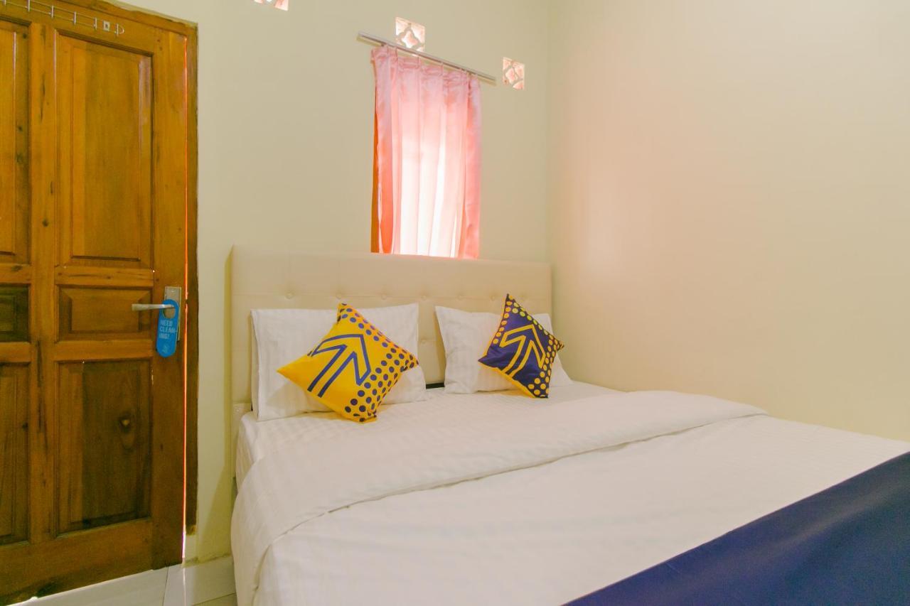 Ayu Homestay Syariah Sukabumi Exterior foto
