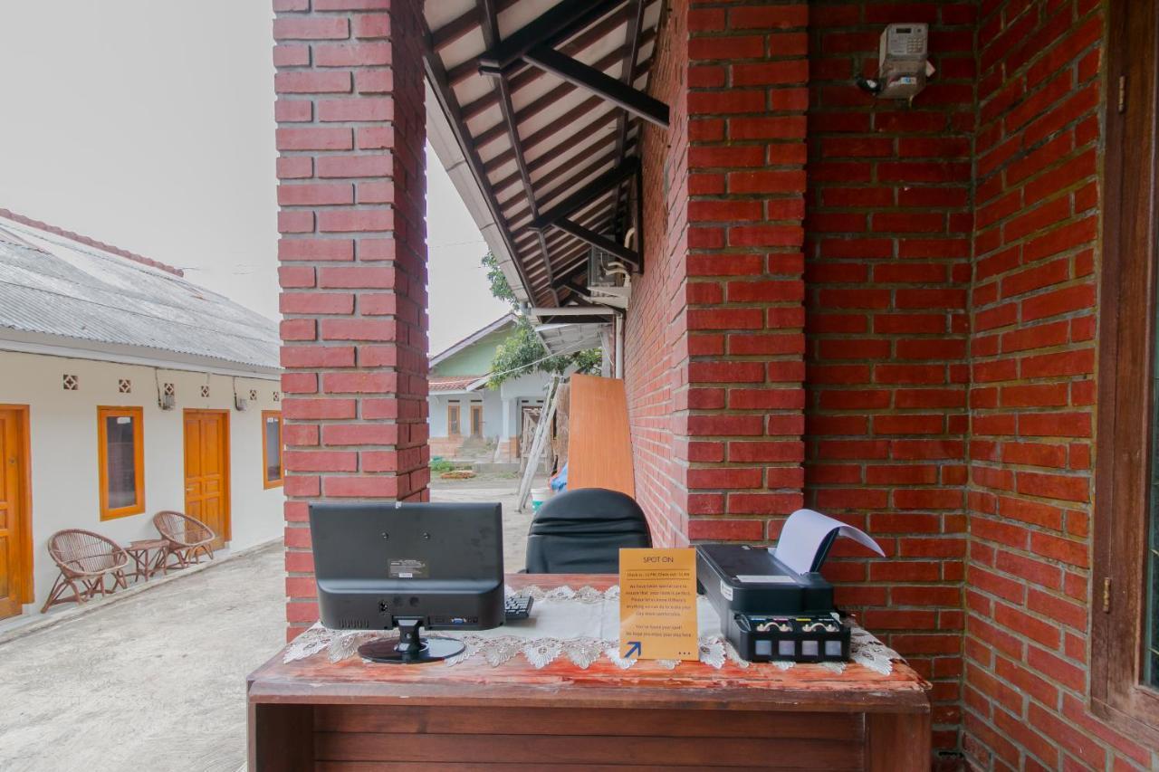 Ayu Homestay Syariah Sukabumi Exterior foto