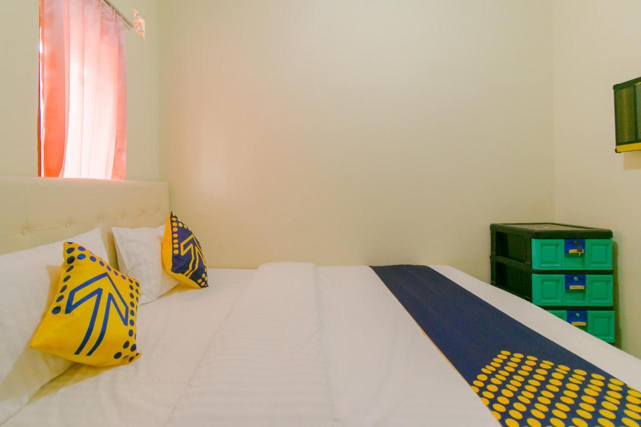 Ayu Homestay Syariah Sukabumi Exterior foto